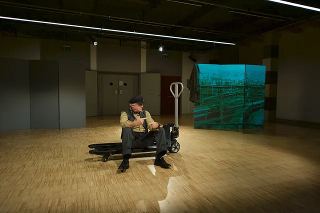 Szene 4 aus Giuseppe und der Hubwagen